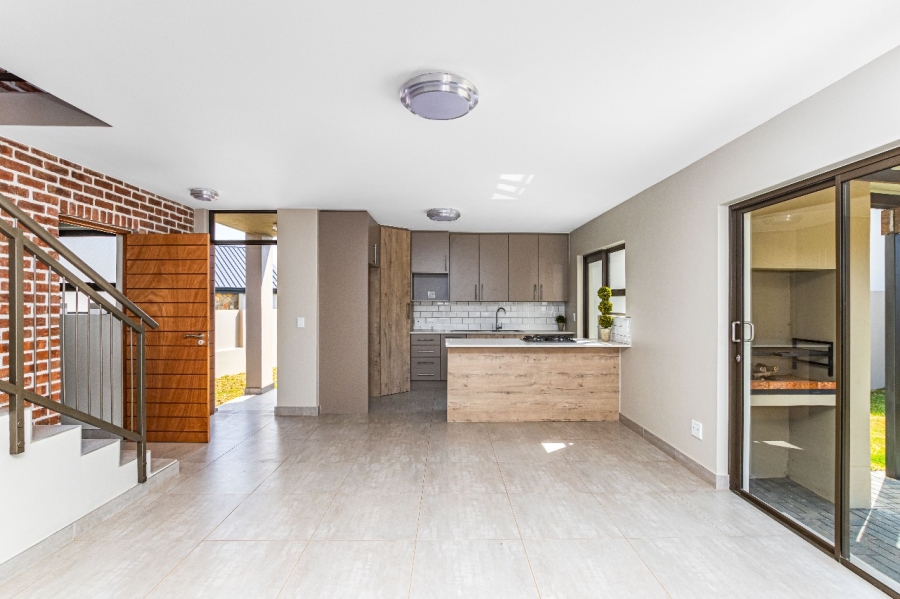 3 Bedroom Property for Sale in La Camargue Private Country Estate North West